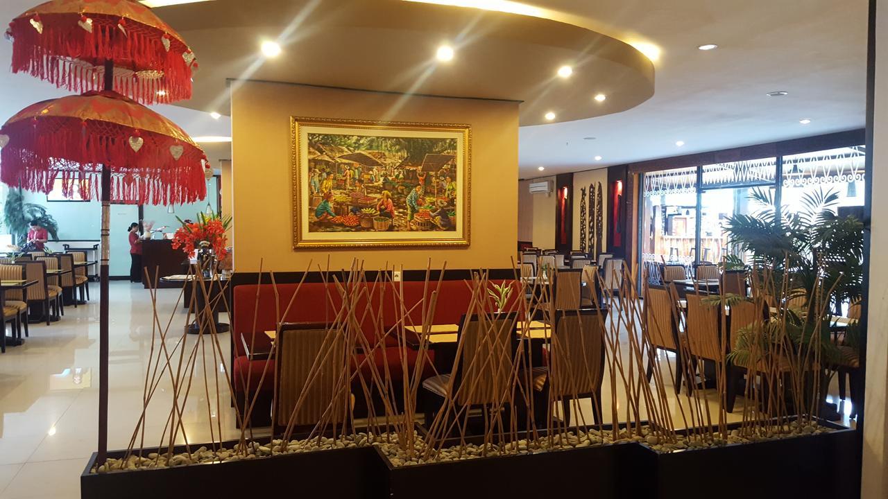 Grand Tembaga Hotel Timika Zewnętrze zdjęcie