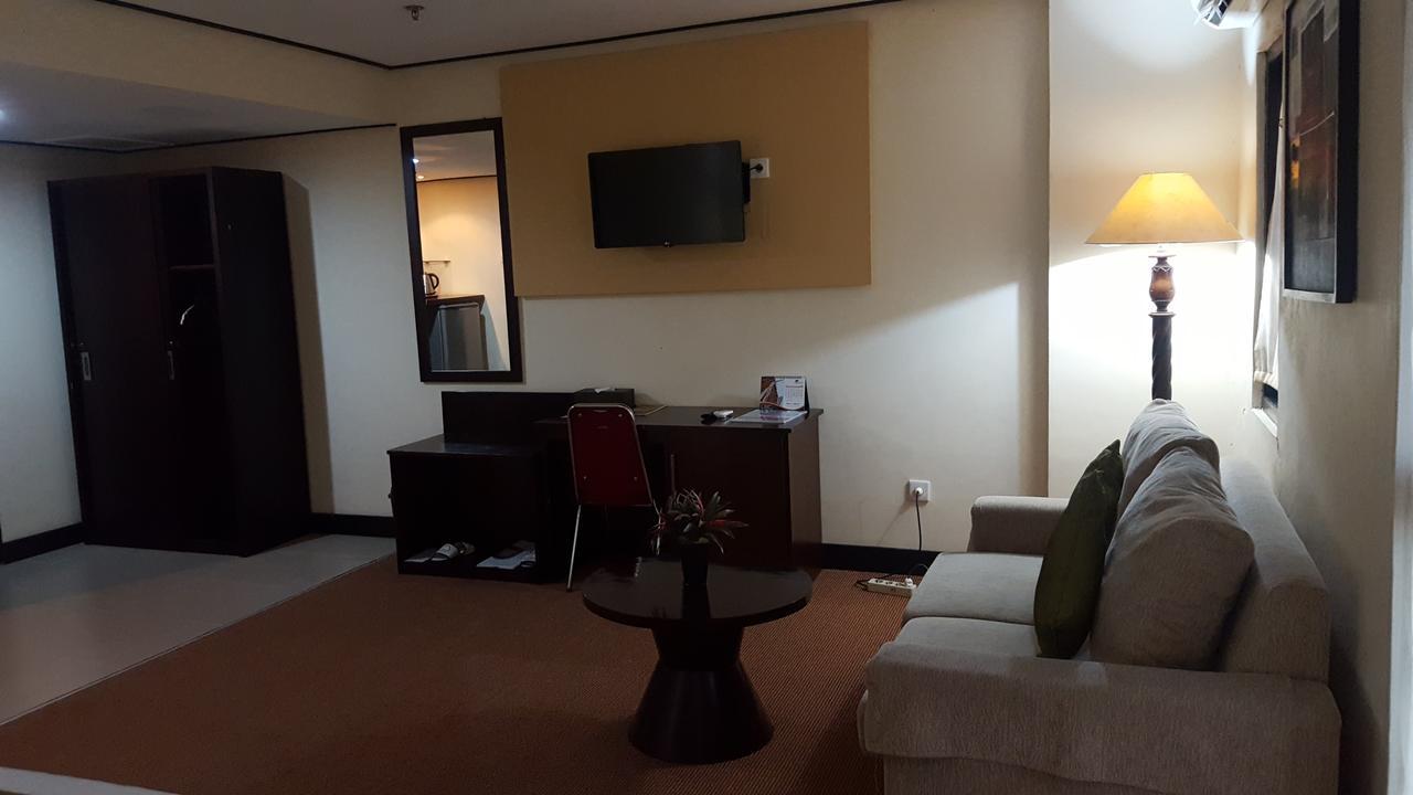 Grand Tembaga Hotel Timika Zewnętrze zdjęcie